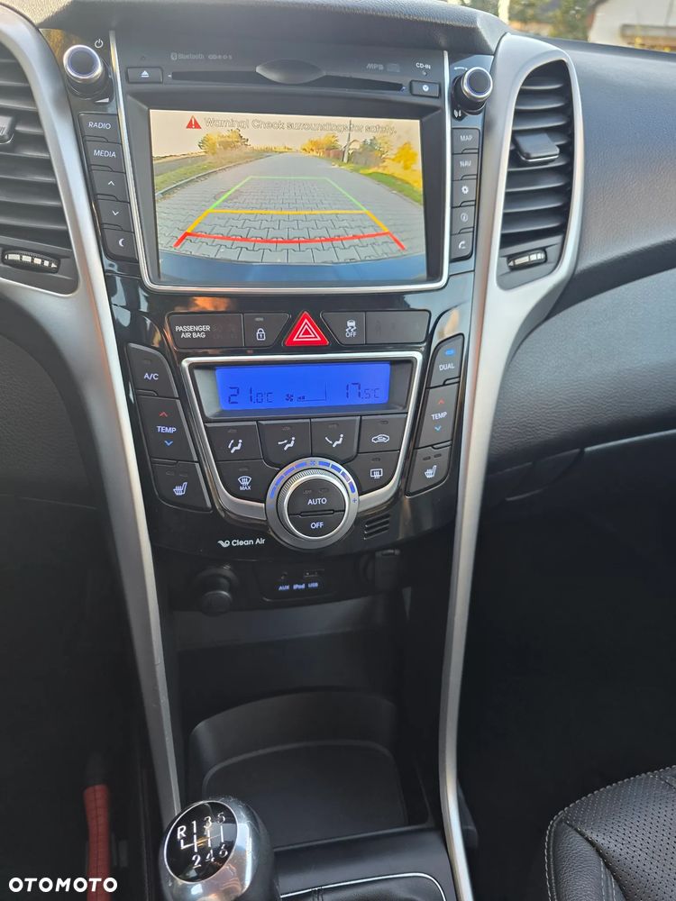 Hyundai i30 - 16