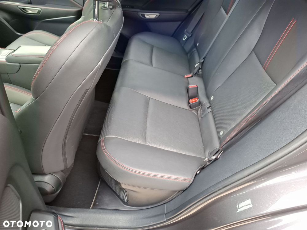 Lexus LBX 1.5 Hybrid Emotion - 14