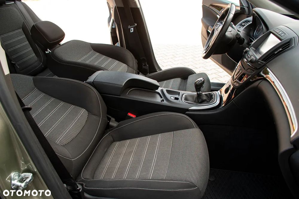 Opel Insignia - 27