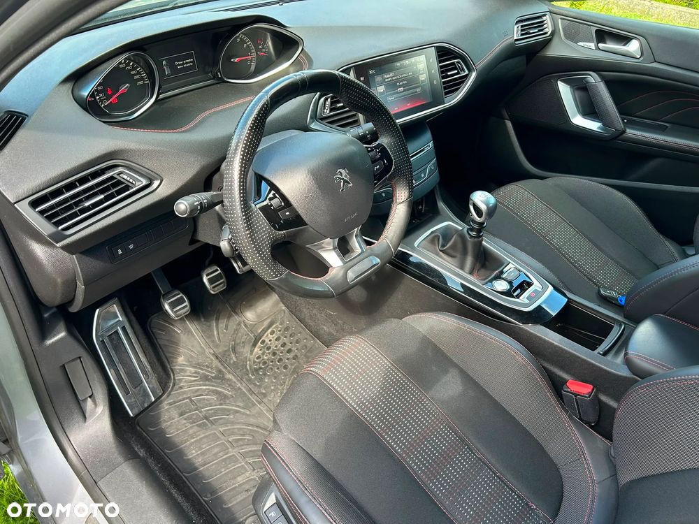Peugeot 308 PureTech 130 GPF Stop & Start GT - 19