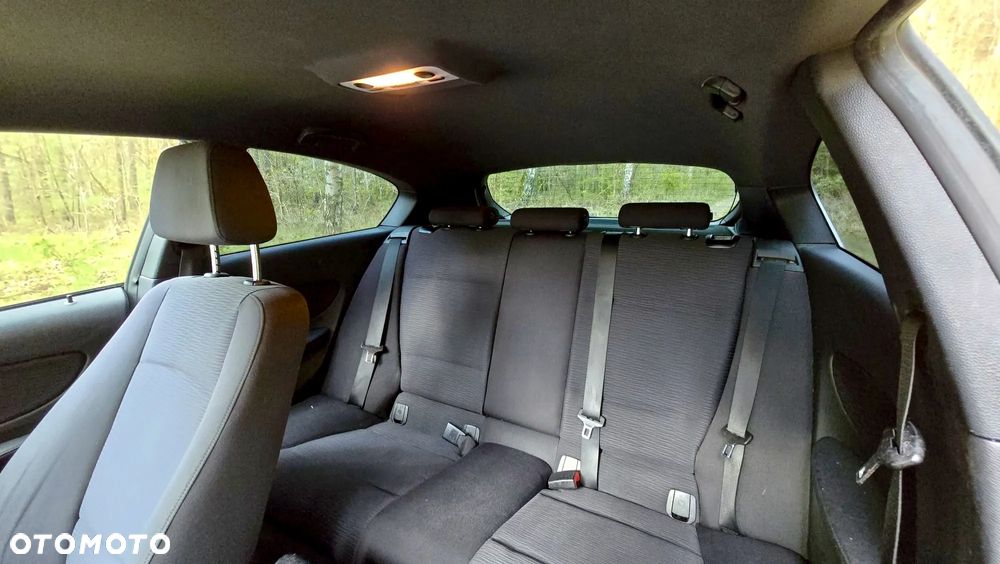 BMW Seria 1 - 12