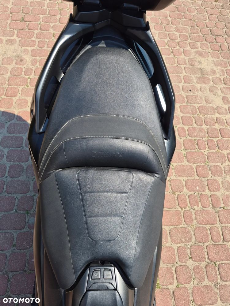 Yamaha Tmax - 13