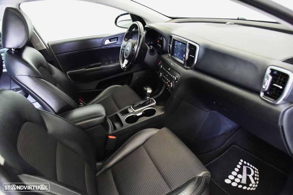 Kia Sportage 2.0 CRDI 4WD GT Line Aut. - 26