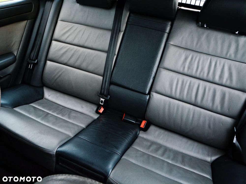 Audi A6 Allroad - 37