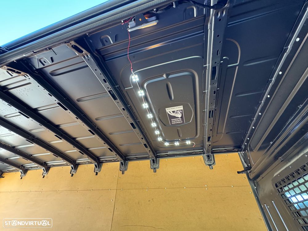 VW Crafter - 20