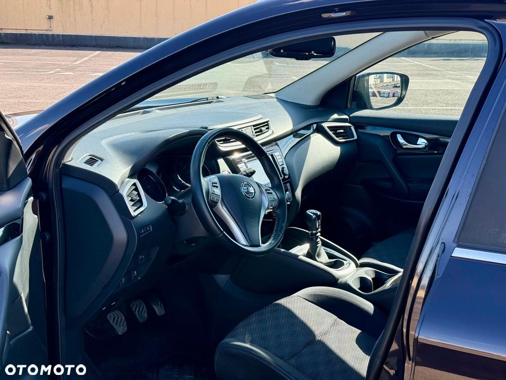 Nissan Qashqai 1.2 DIG-T N-Connecta EU6 - 7
