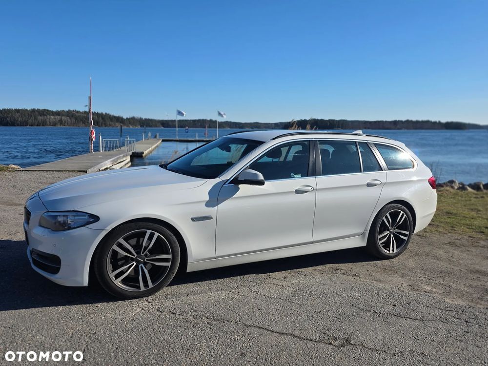 BMW Seria 5 520d xDrive - 7