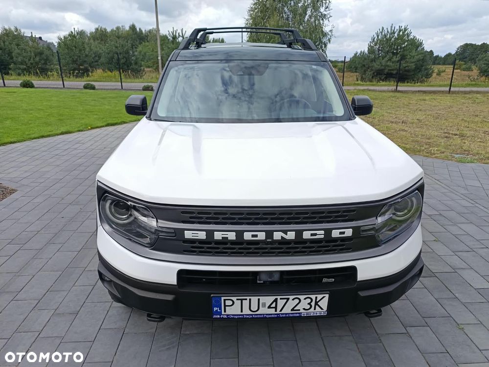 Ford Bronco - 2