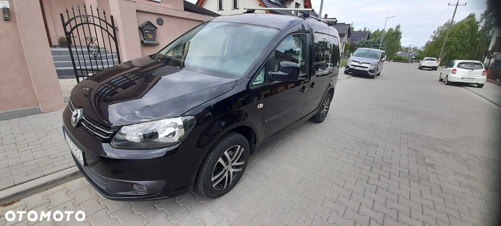 Volkswagen Caddy Comfortline BMT - 25