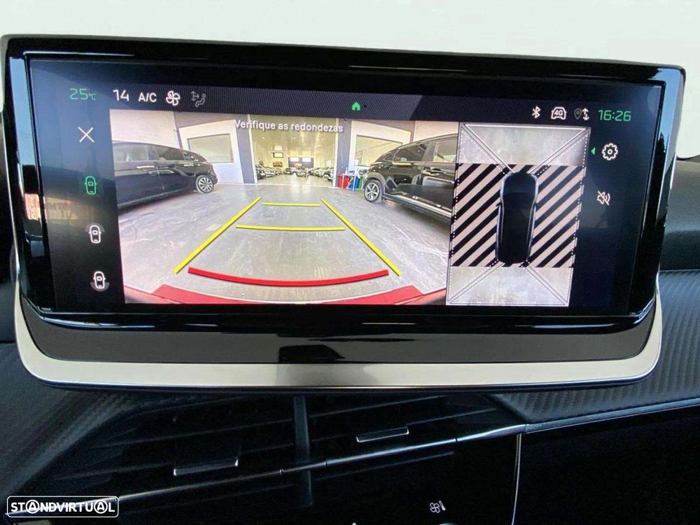 Peugeot 2008 1.2 PureTech Allure - 17