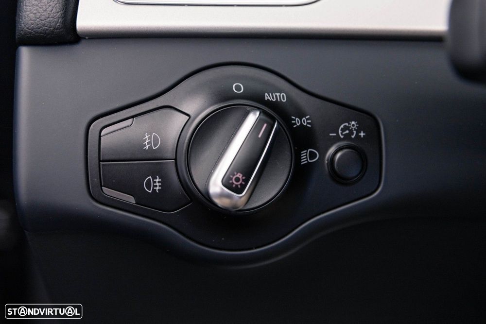 Audi A5 Cabrio 2.0 TFSi S-line - 29