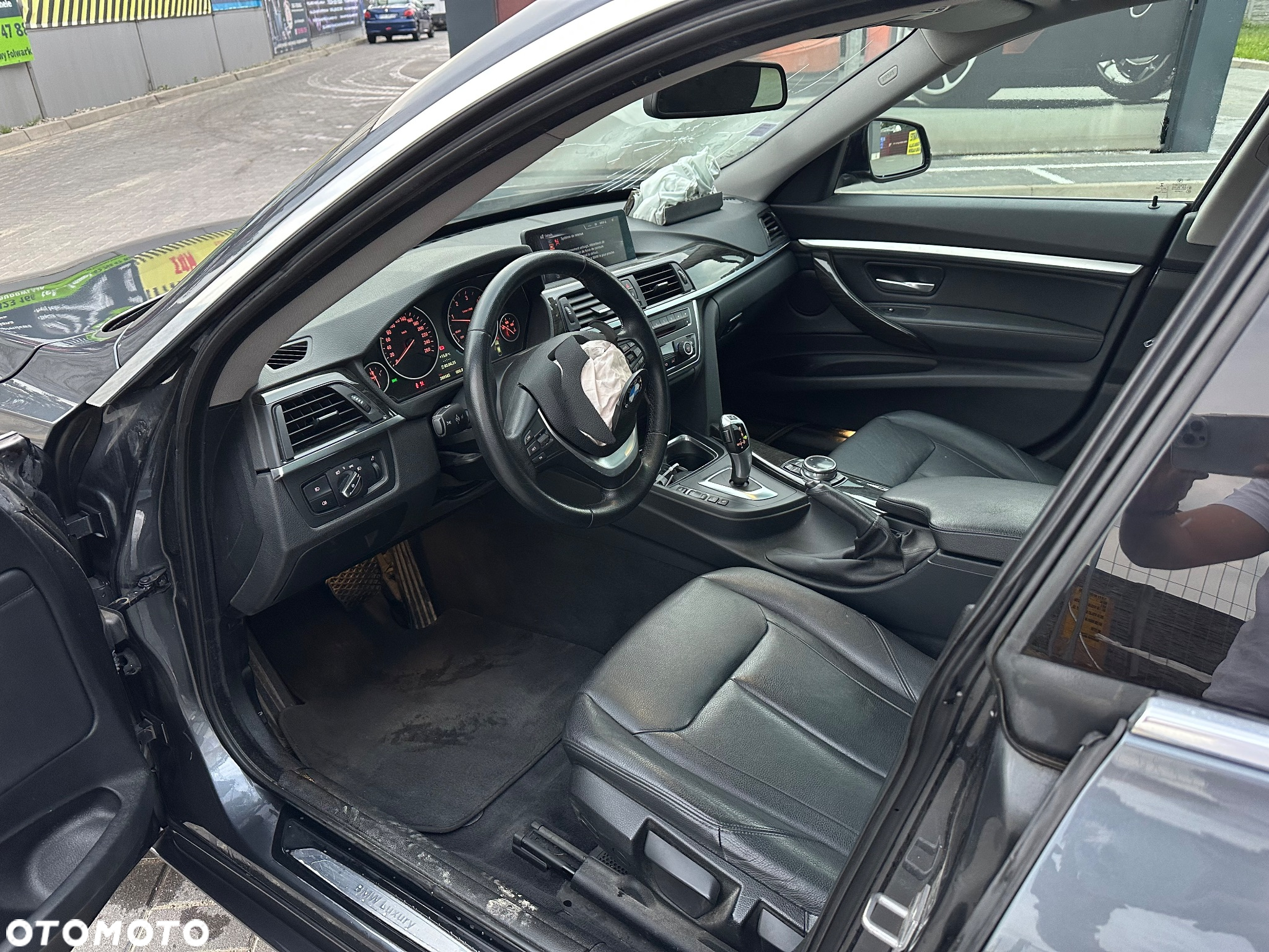 BMW 3GT 318d GT Luxury Line - 23