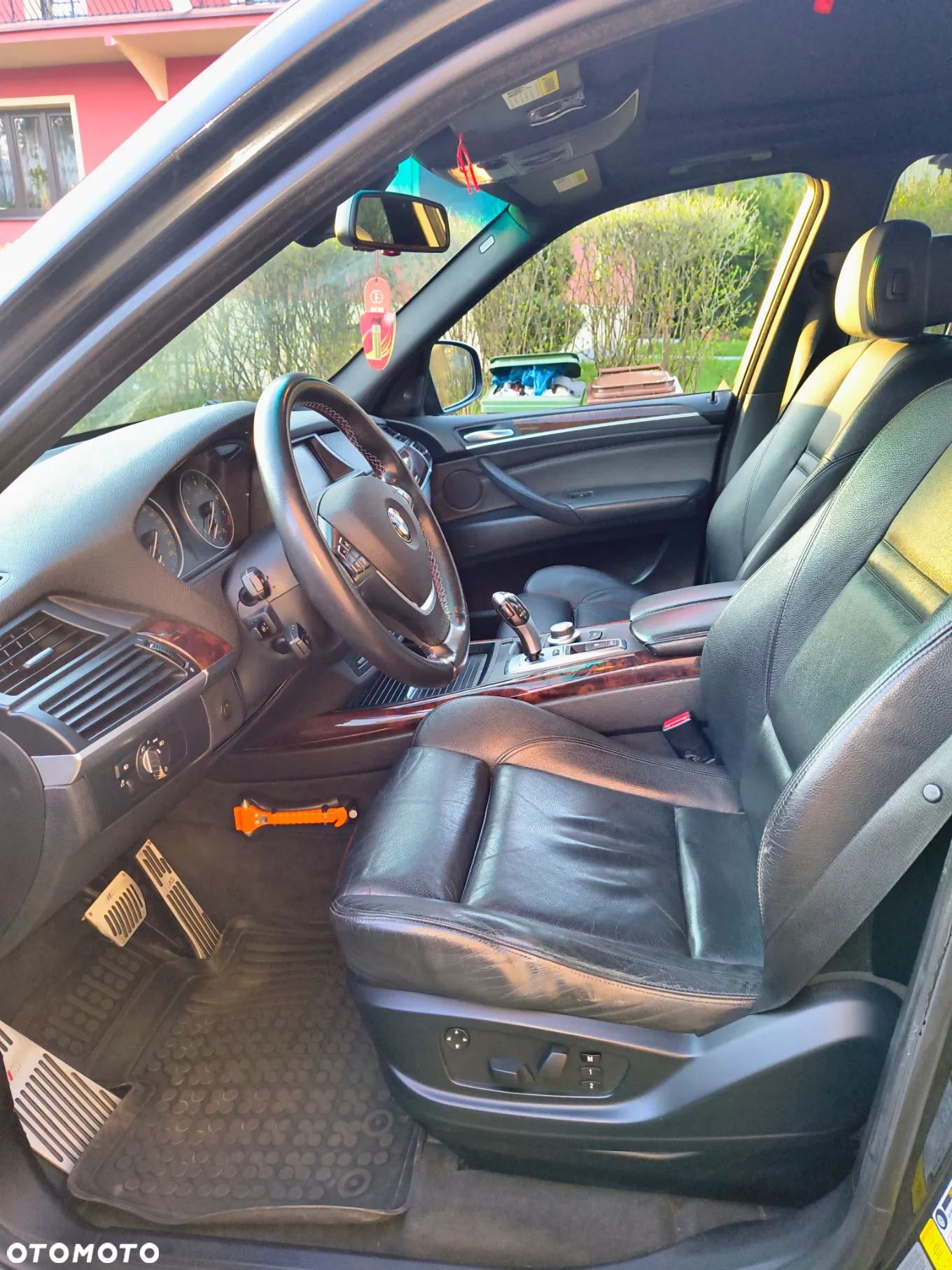BMW X5 4.8i xDrive - 29