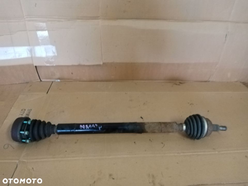 Półoś prawa długa półośka VW Bora 4 1.4 16V - 1