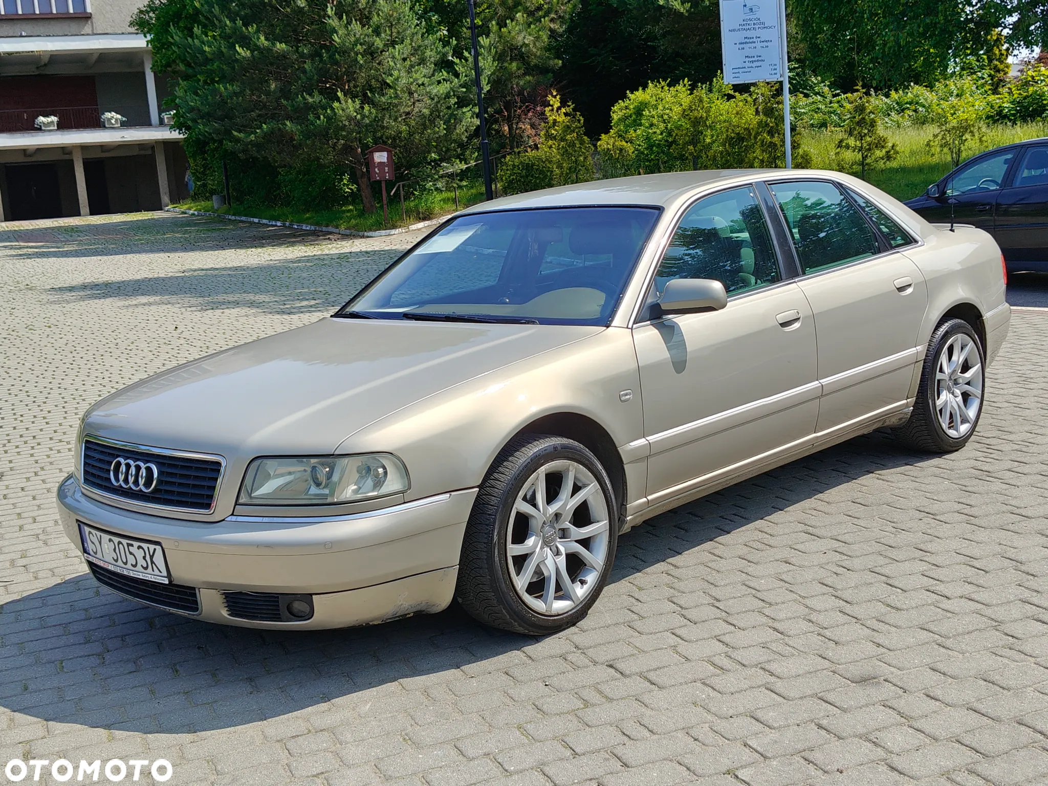 Audi A8 - 35