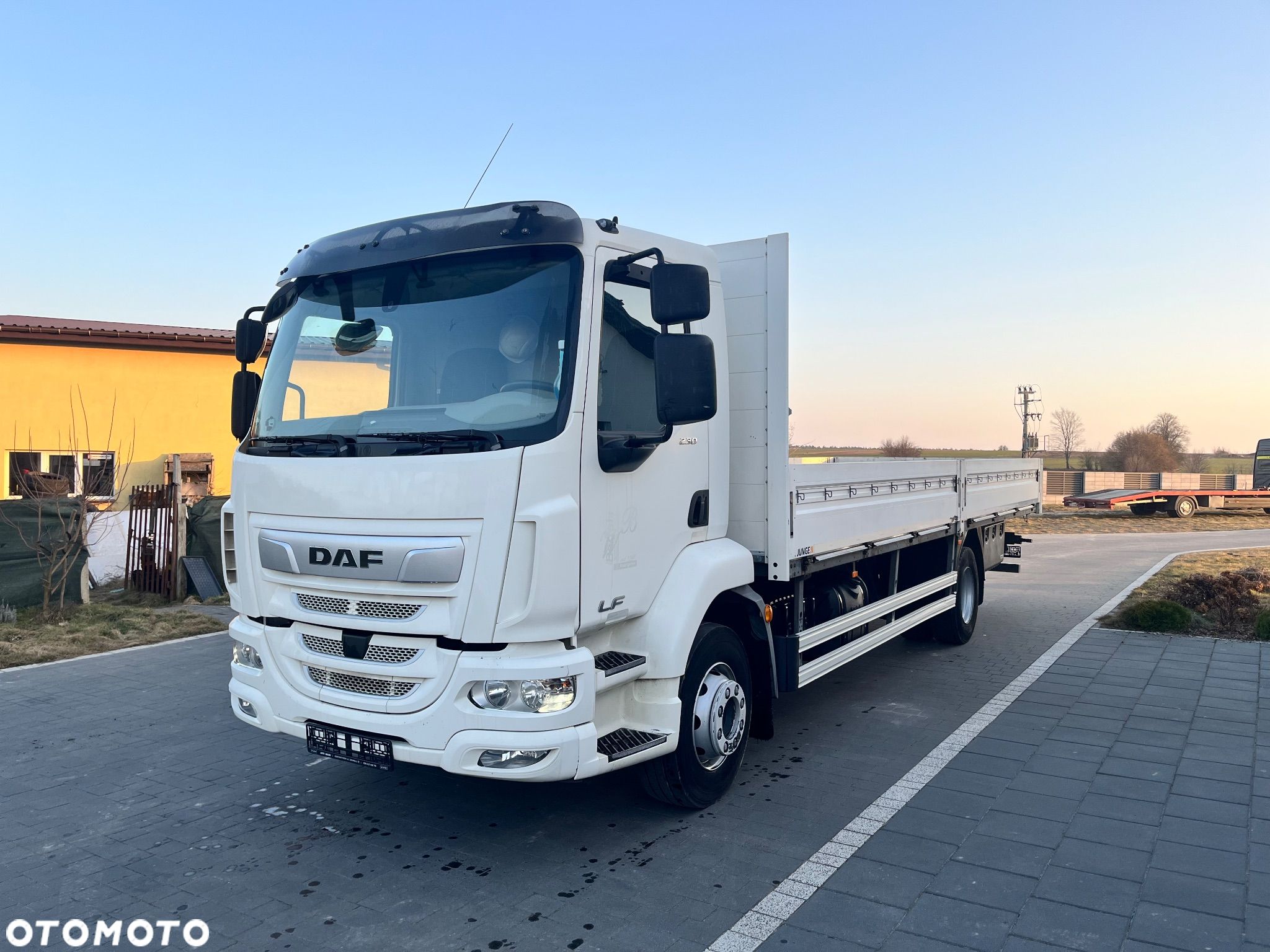 DAF LF 230 z Niemiec DMC 11990 kg Super stan Skrzynia 7,2x2,48 - 1