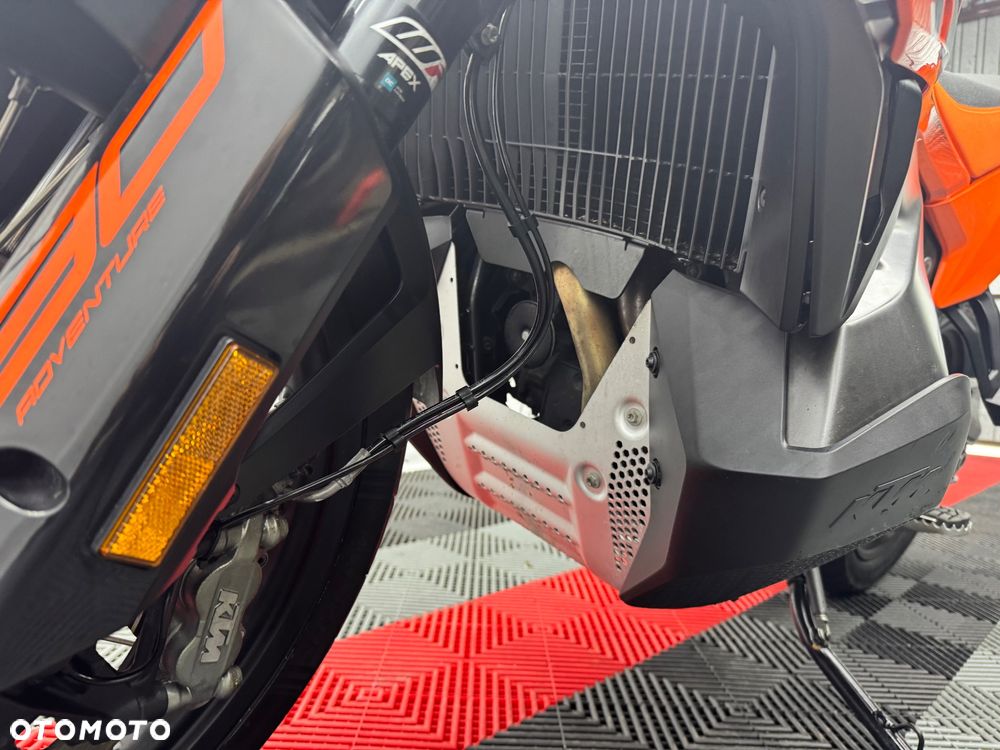 KTM Adventure - 12