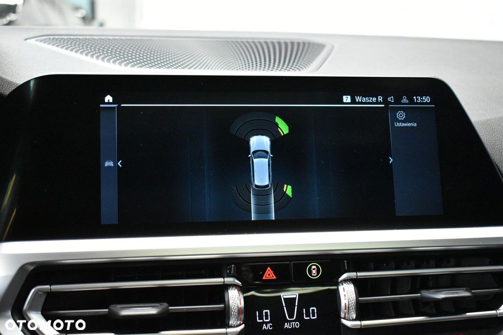 BMW Seria 3 330e PHEV M Sport sport - 19
