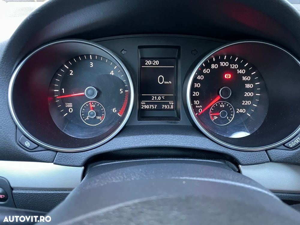 Volkswagen Golf 2.0 TDI Comfortline - 5