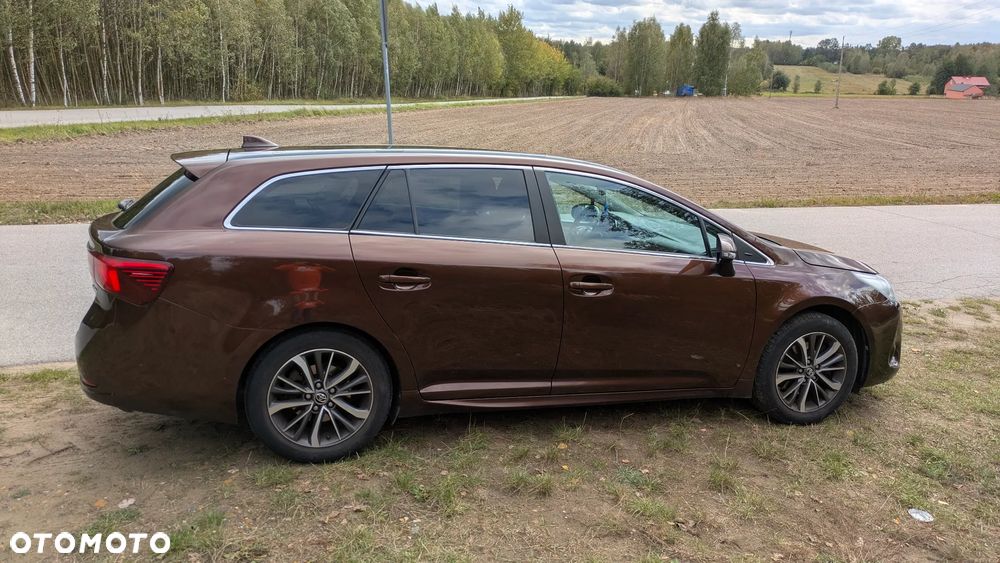 Toyota Avensis 2.0 D-4D Prestige - 7