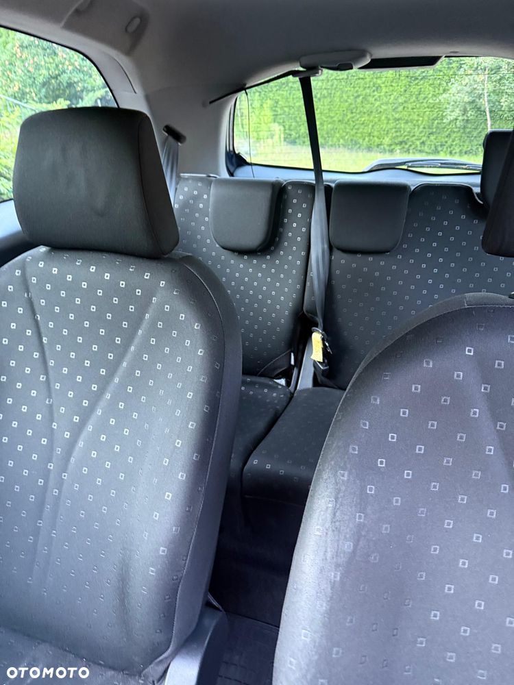 Toyota Yaris 1.0 Luna - 7