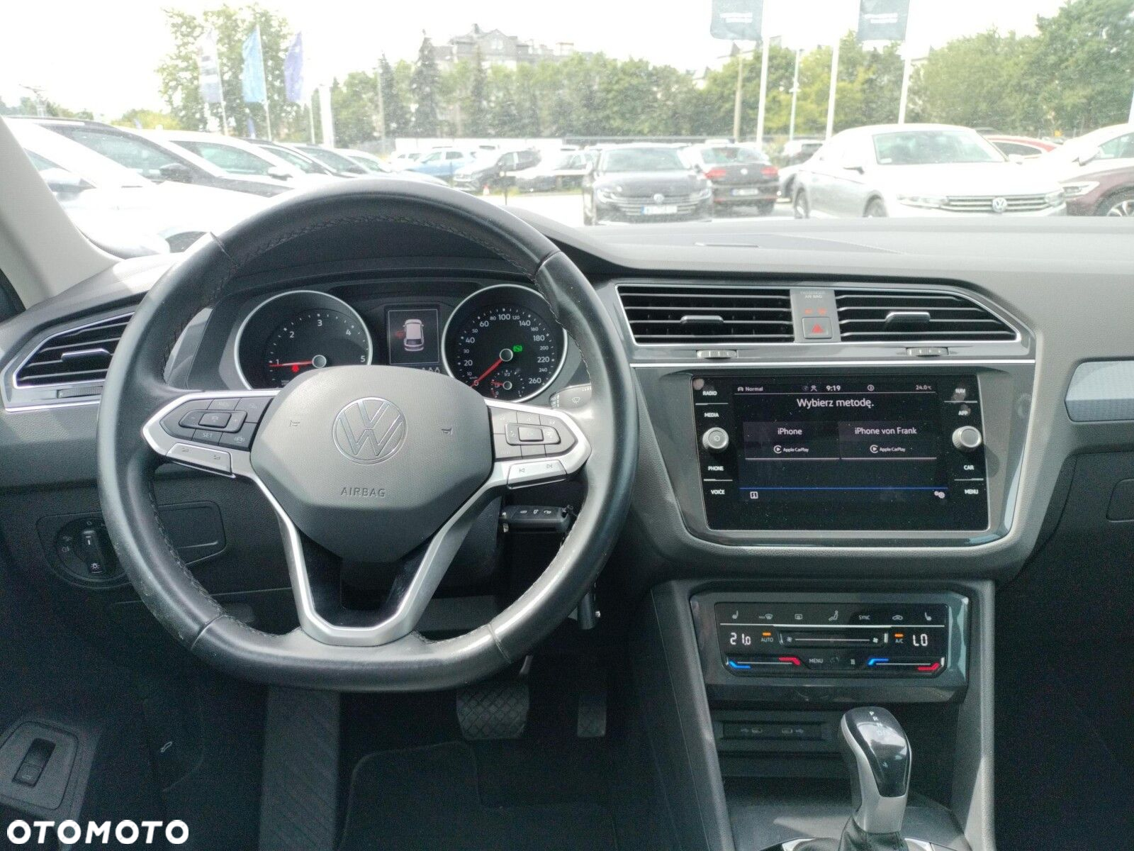 Volkswagen Tiguan - 13