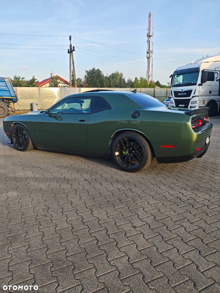 Dodge Challenger 5.7 R/T - 9