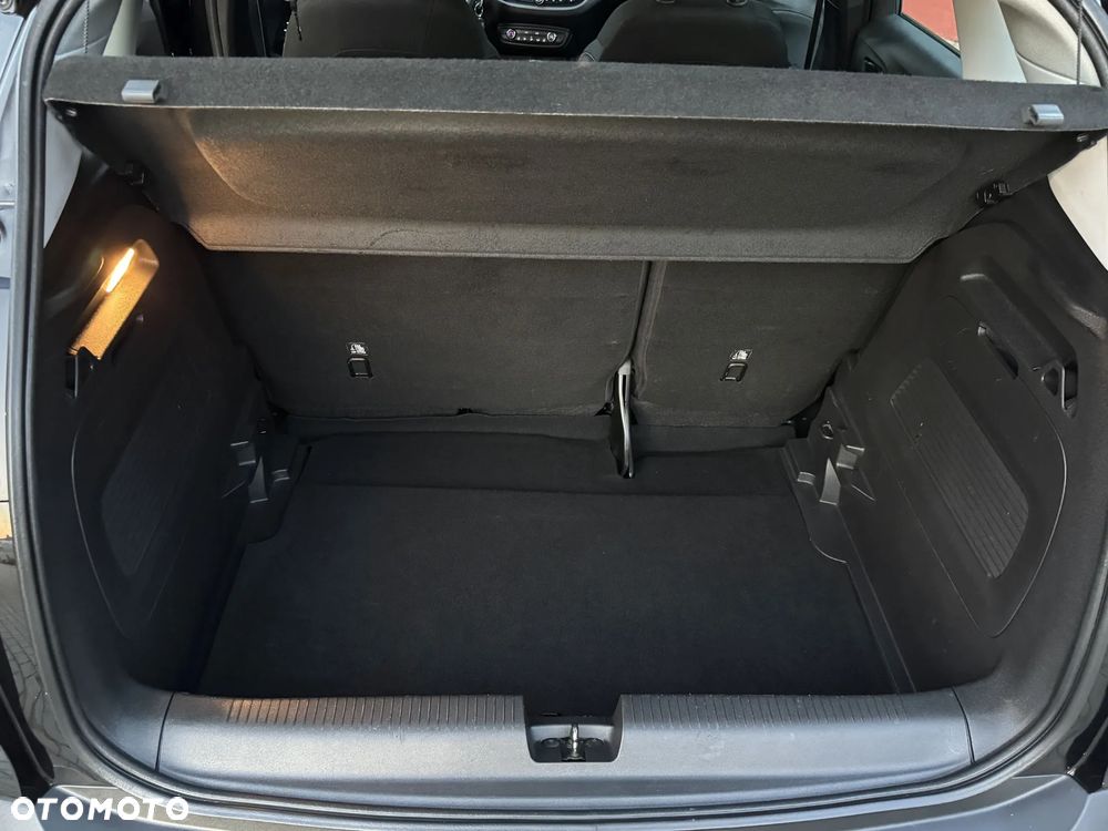 Opel Crossland X - 12