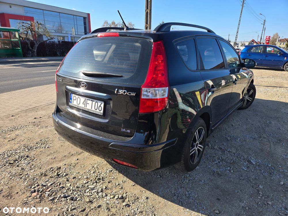Hyundai i30 i30cw 1.4 blue Comfort - 4