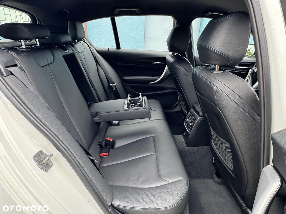 BMW Seria 1 118i M Sport Shadow - 7