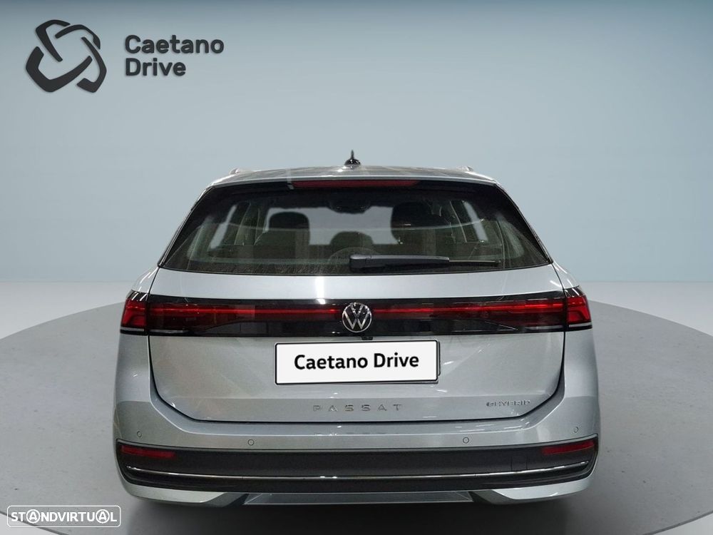 Volkswagen Passat Variant 1.5 TSI eHybrid Business DSG — fotografia 7
