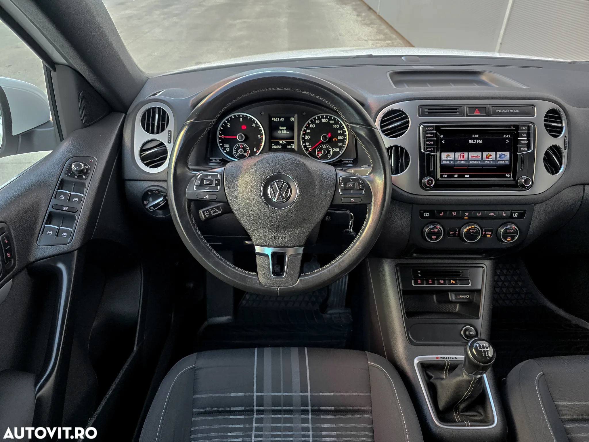 Volkswagen Tiguan 2.0 TDI SCR 4MOTION BlueMotion Technology Lounge Sport & Style - 5