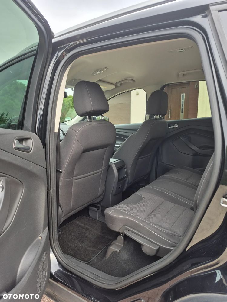 Ford Kuga 1.6 EcoBoost 2x4 Titanium - 16