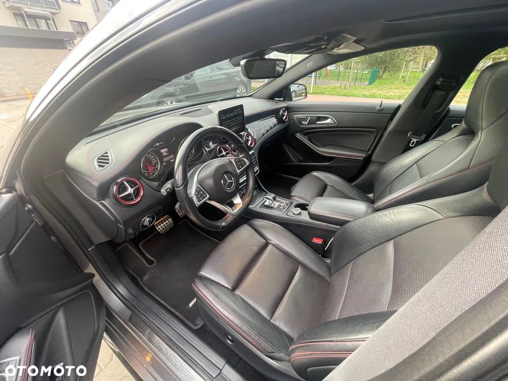 Mercedes-Benz CLA AMG 45 4-Matic - 2