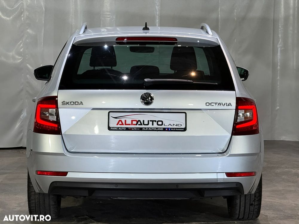 Skoda Octavia 1.6 TDI DSG Ambition - 36