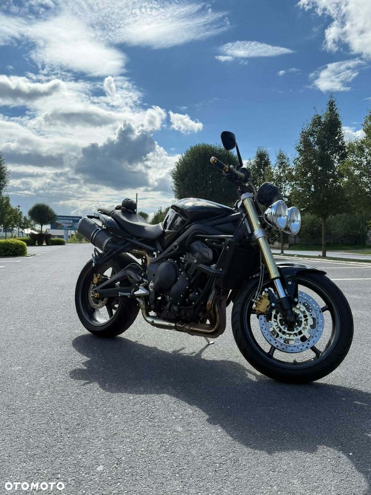 Triumph Street Triple - 1