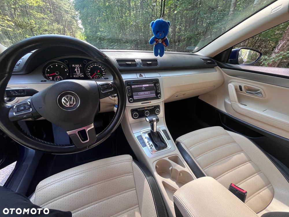Volkswagen Passat CC - 8