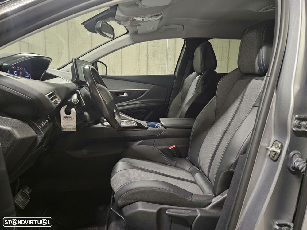 Peugeot 5008 1.2 PureTech Allure EAT8 - 7