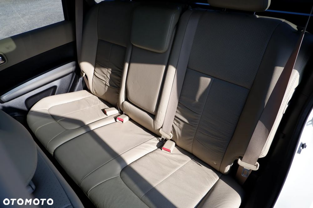 Nissan X-Trail 2.0 dCi 4x4 DPF Automatik Platinum - 32