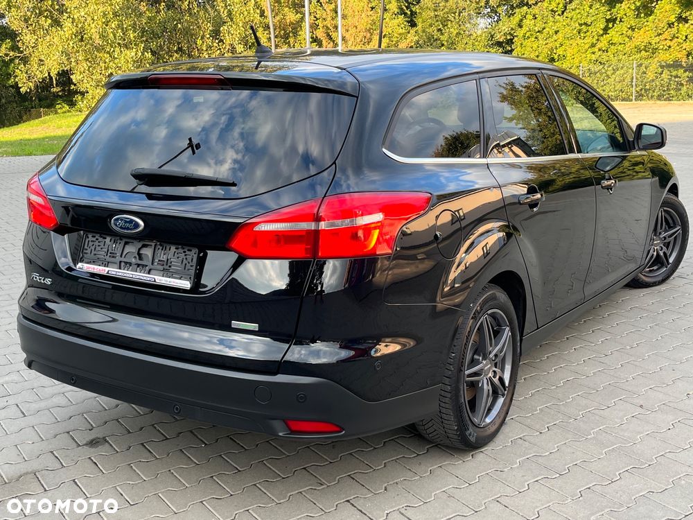 Ford Focus 1.0 EcoBoost Titanium - 4