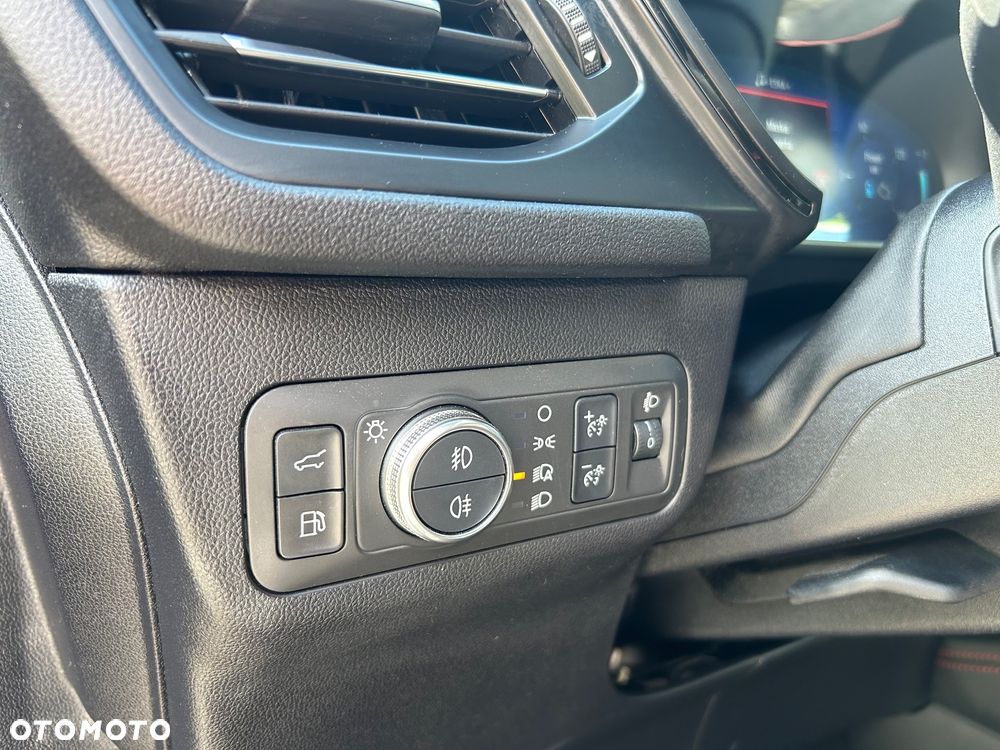 Ford Kuga 2.5 Duratec PHEV ST-LINE X - 27