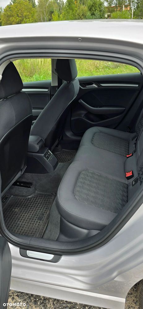 Audi A3 Sportback 2.0 TDI Ambiente - 10