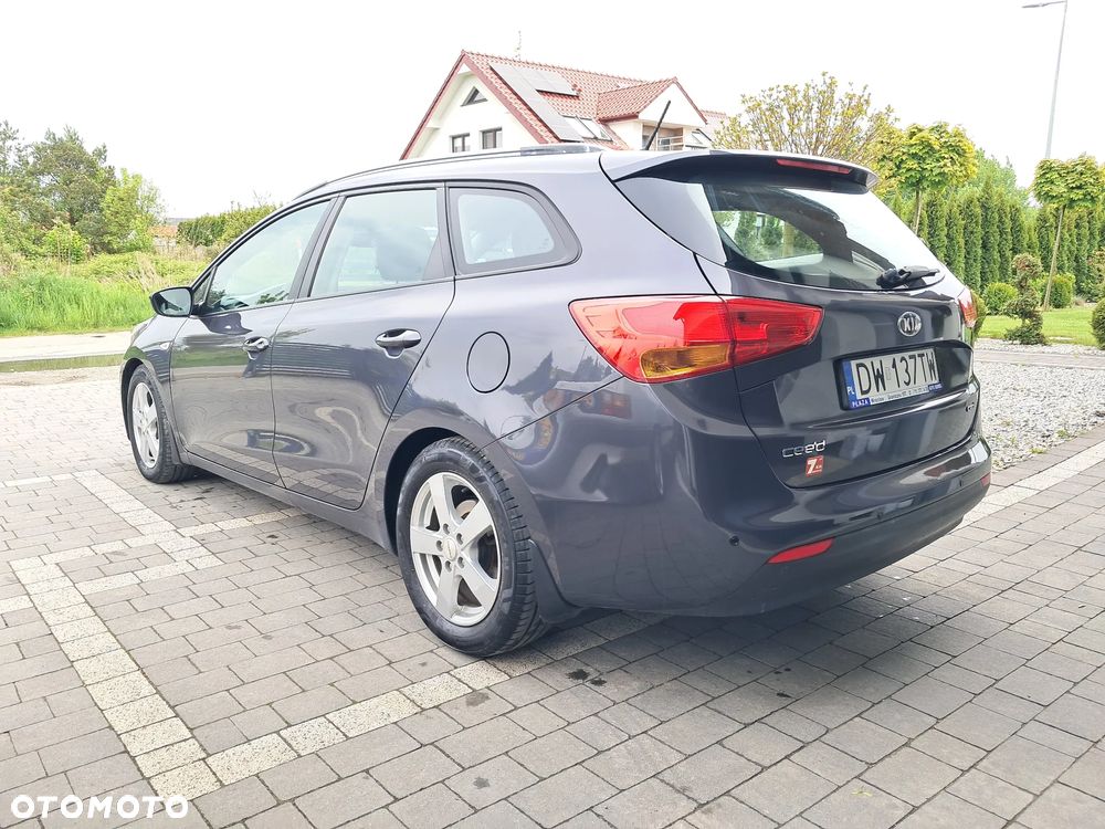 Kia Ceed 1.6 CRDi L - 10