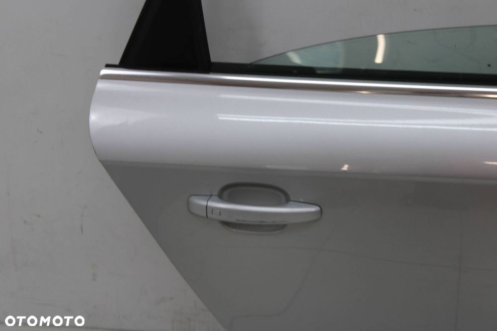 AUDI A4 B8 2007R- DRZWI PRAWE PRAWY TYŁ TYLNE SEDAN LX7W - KOD LAKIERU - 2