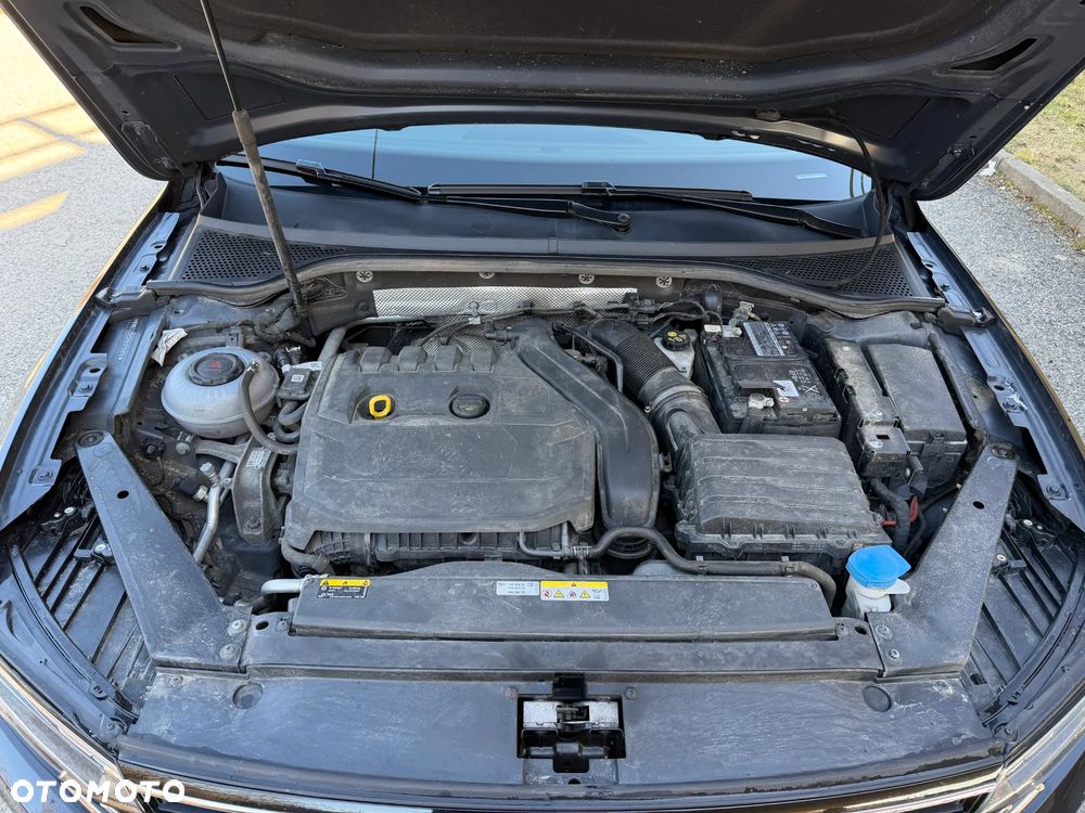 Volkswagen Passat 1.5 TSI EVO Business - 39