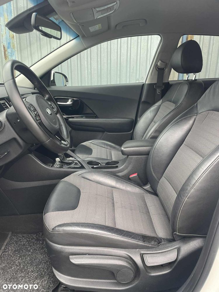 Kia Niro 1.6 GDI HEV 2WD OPF Vision - 12