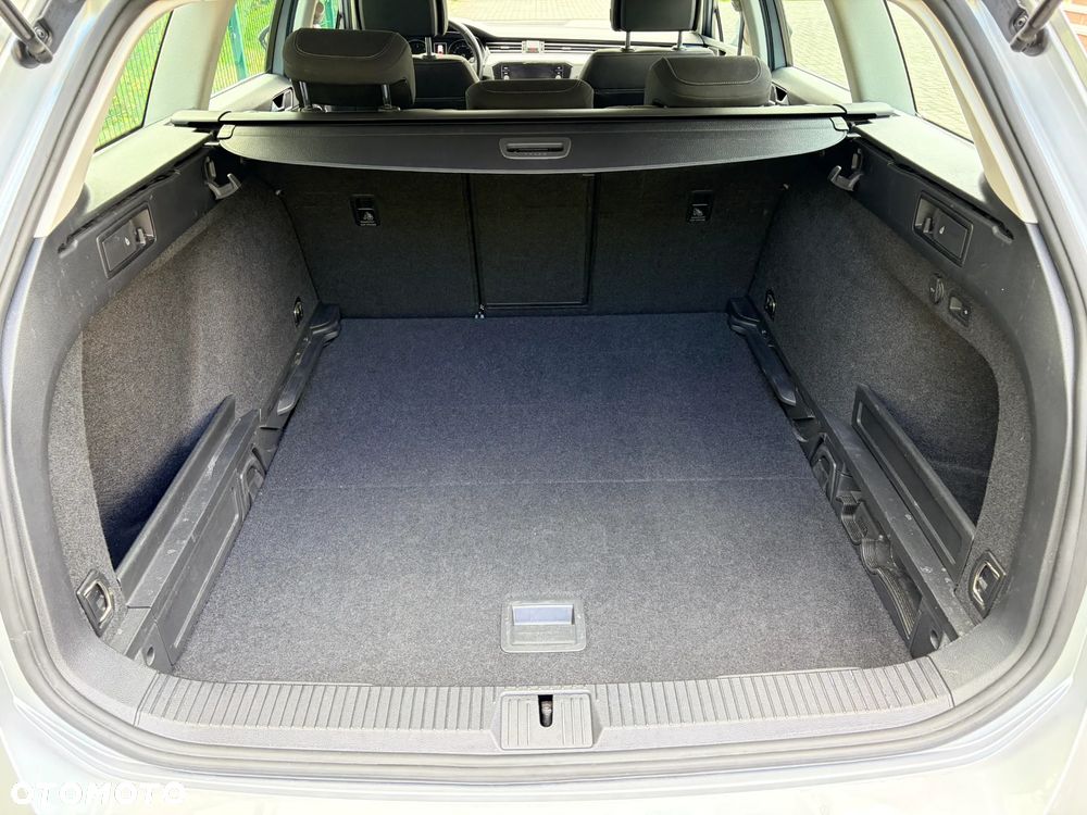 Volkswagen Passat 2.0 TDI EVO Business DSG - 7