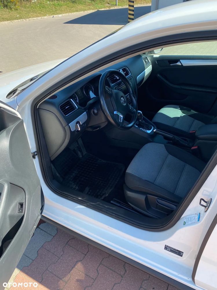 Volkswagen Jetta 1.4 TSI BMT Highline DSG - 11