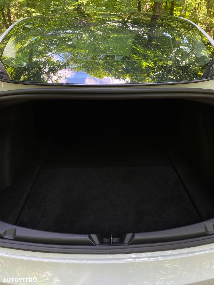 Tesla Model 3 - 20