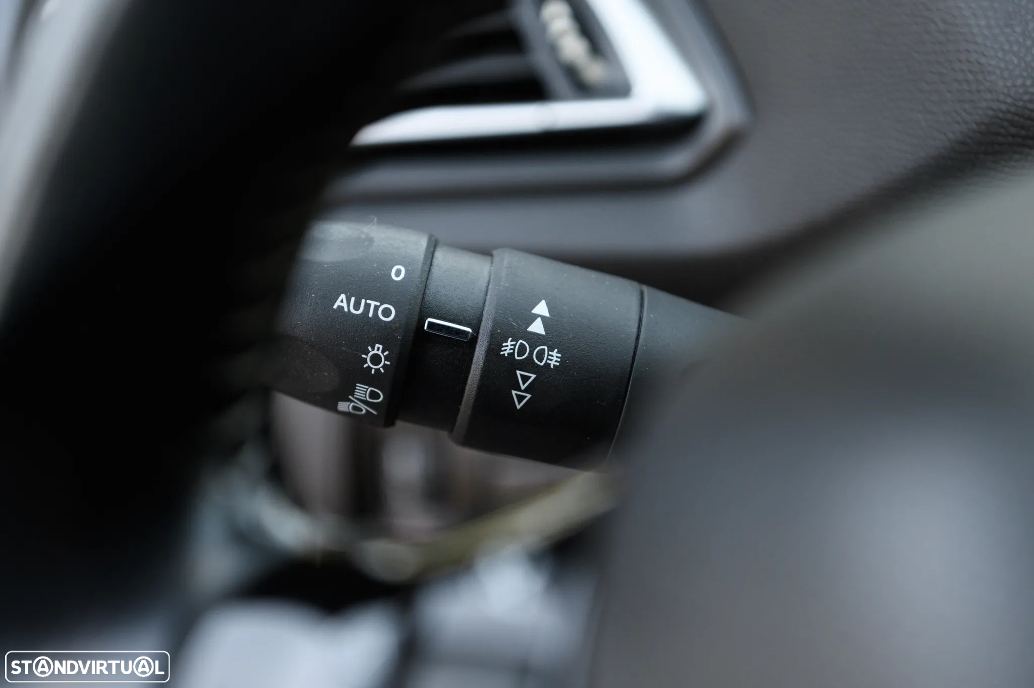 Peugeot 308 2.0 BlueHDi Allure J17 - 25
